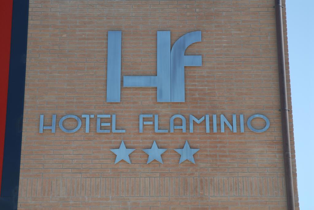 Hotel Flaminio Tavernelle Serrungarina Buitenkant foto